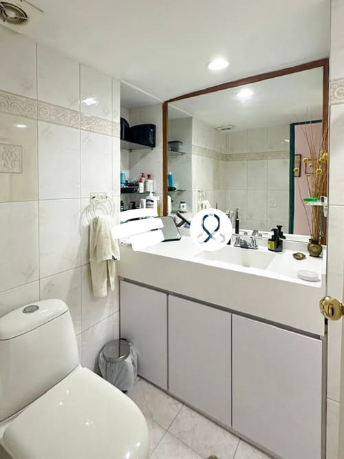 Apartamento en venta en El Poblado, Medellín · foto 8 de 12