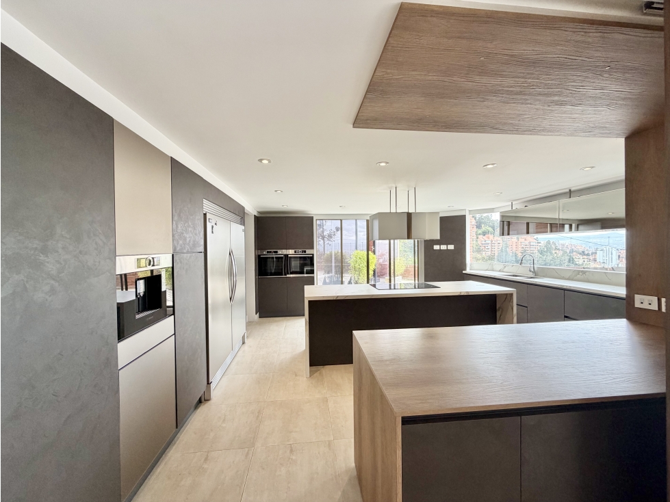 Apartamento en venta en El Refugio, Bogotá · foto 4 de 24