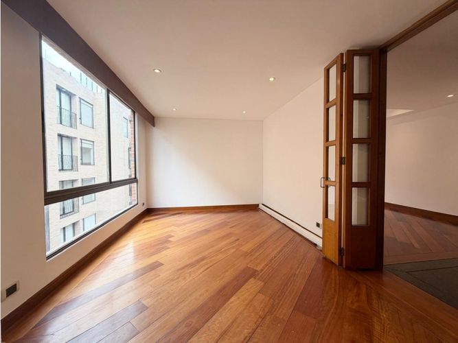 Apartamento en venta en Chicó Navarra, Bogotá · foto 3 de 11