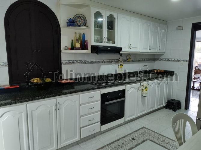 Apartamento de 4 alcobas en venta en Calambeo, Ibagué, 188 m² · foto 13 de 21