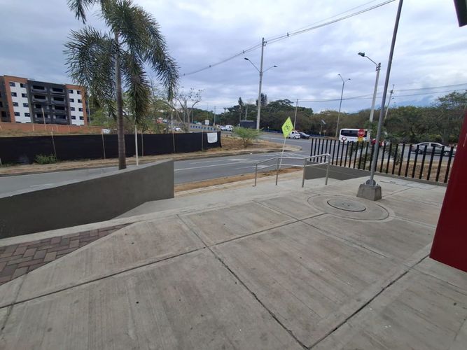 Local en arriendo en Ciudad Pacífica, Cali, 20 m² · foto 2 de 8