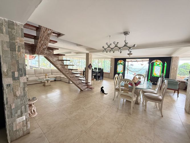 Casa de 4 alcobas en venta en Campo Alegre, Cali, 1200 m² · foto 8 de 24