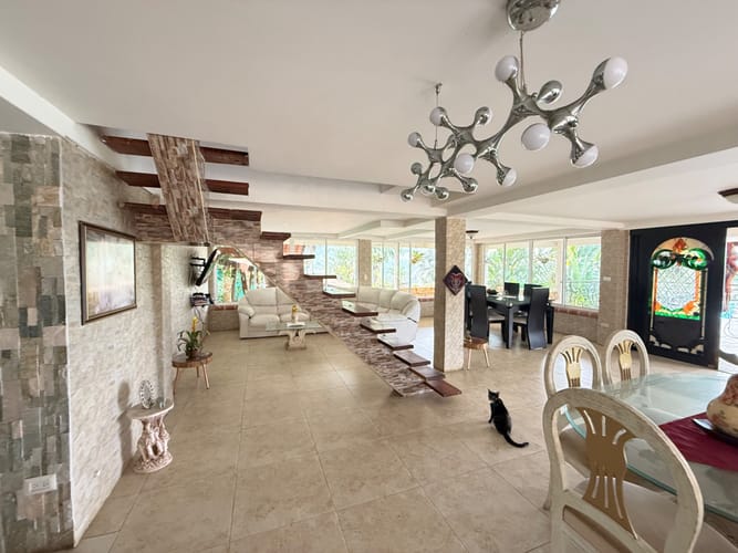 Casa de 4 alcobas en venta en Campo Alegre, Cali, 1200 m² · foto 7 de 24