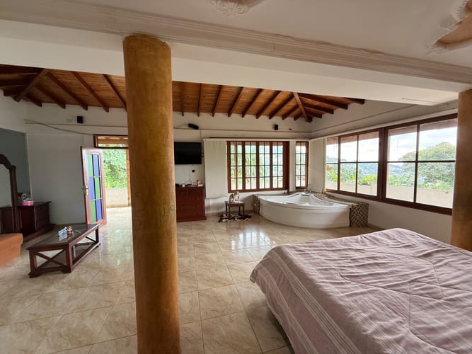 Casa de 4 alcobas en venta en Campo Alegre, Cali, 1200 m² · foto 21 de 24