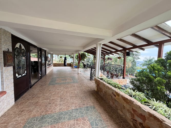 Casa de 4 alcobas en venta en Campo Alegre, Cali, 1200 m² · foto 5 de 24