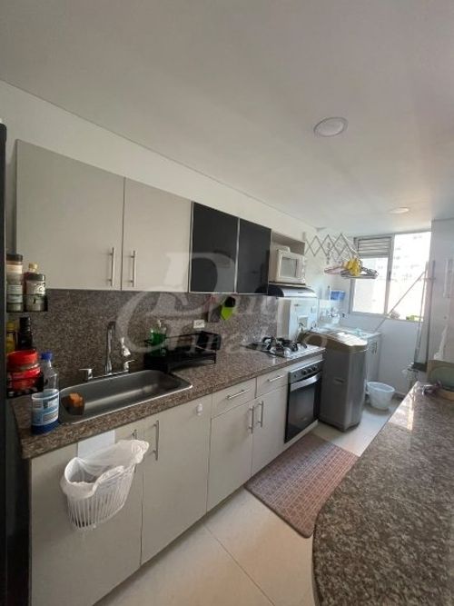 Apartamento de 3 alcobas en venta en Loma De La Doctora, Sabaneta, 77 m² · foto 4 de 15