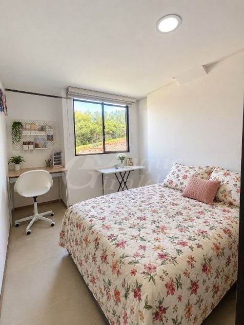 Apartamento de 3 alcobas en venta en Loma De La Doctora, Sabaneta, 77 m² · foto 10 de 15