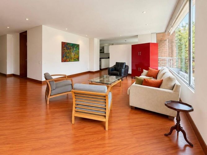 Apartamento de 3 alcobas en venta en Antiguo Country, Bogotá, 228 m² · foto 2 de 23