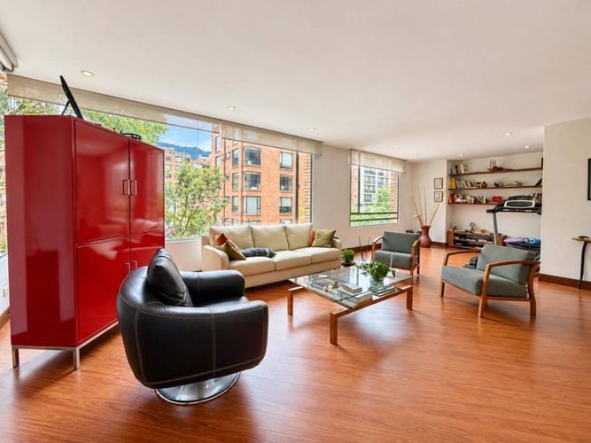 Apartamento de 3 alcobas en venta en Antiguo Country, Bogotá, 228 m² · foto 3 de 23