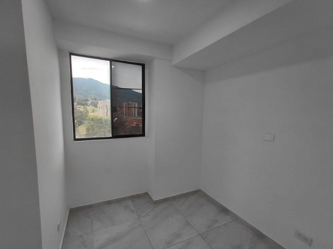 Apartamento de 3 alcobas en venta en Pan De Azucar, Sabaneta, 55 m² · foto 11 de 21