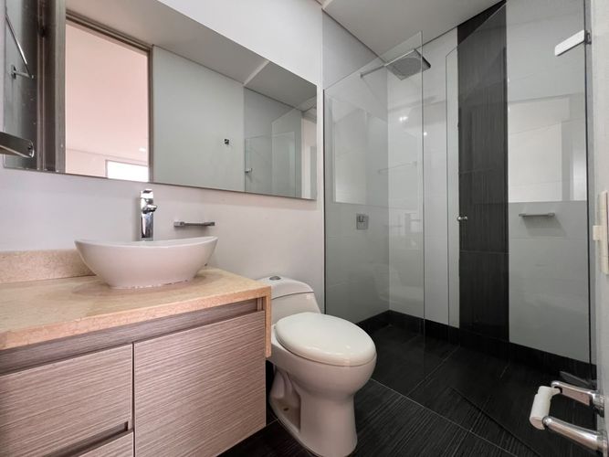 Apartamento de 3 alcobas en arriendo en El Poblado, Medellín, 150 m² · foto 15 de 17