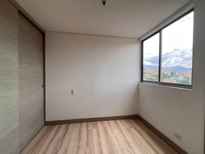 Apartamento de 3 alcobas en arriendo en El Poblado, Medellín, 150 m² · foto 13 de 17