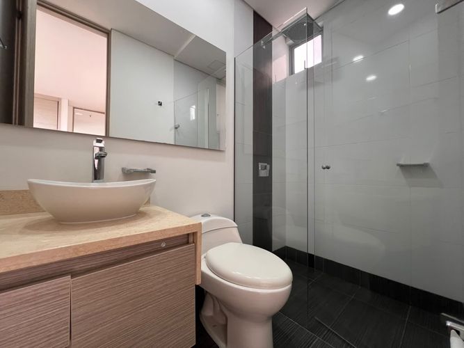 Apartamento de 3 alcobas en arriendo en El Poblado, Medellín, 150 m² · foto 17 de 17
