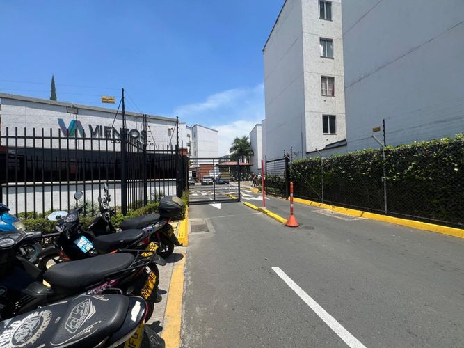 Apartamento de 2 alcobas en arriendo en Candelaria, 55 m² · foto 2 de 24