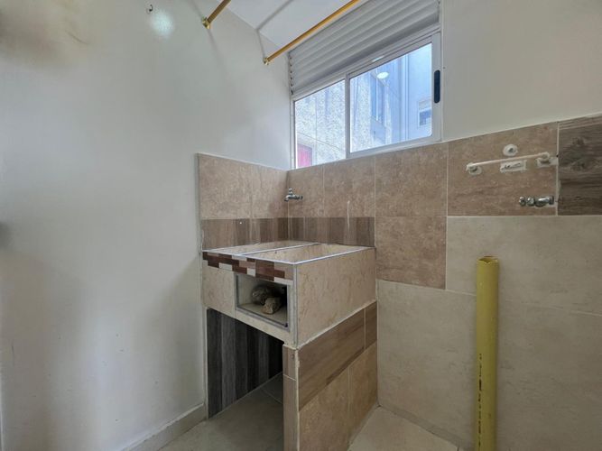 Apartamento de 2 alcobas en arriendo en Candelaria, 55 m² · foto 11 de 24