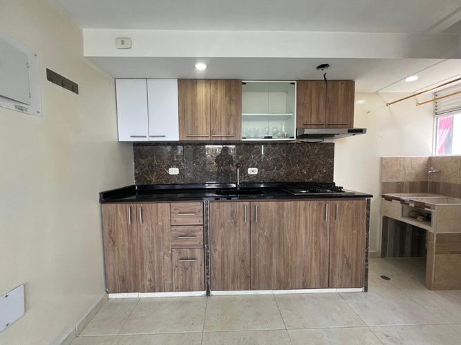 Apartamento de 2 alcobas en arriendo en Candelaria, 55 m² · foto 12 de 24