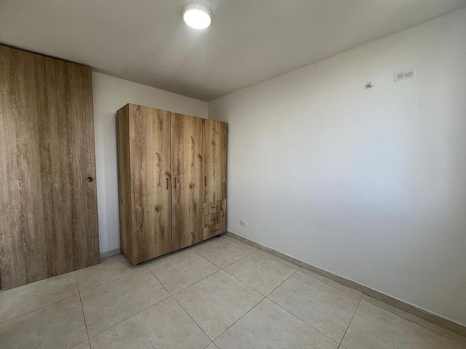 Apartamento de 2 alcobas en arriendo en Candelaria, 55 m² · foto 19 de 24