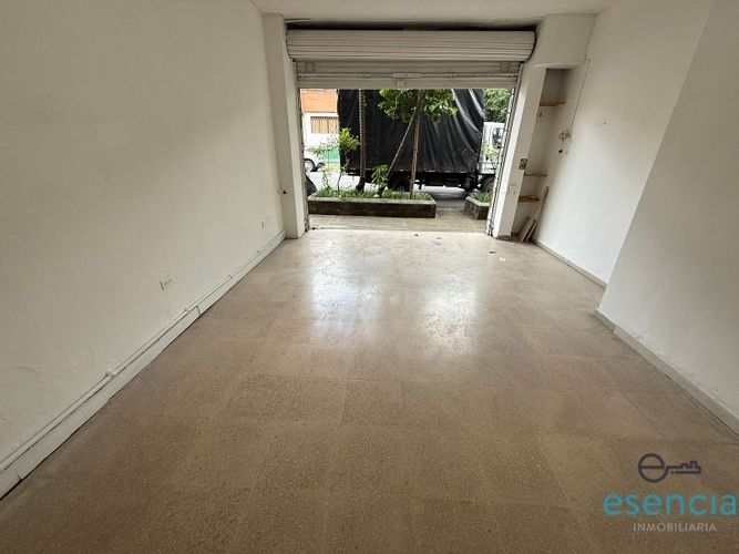 Local en arriendo en La Magnolia, Envigado, 25 m² · foto 2 de 5