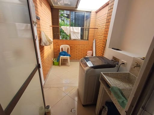 Apartamento de 3 alcobas en arriendo en Lorena, Medellín, 120 m² · foto 8 de 21