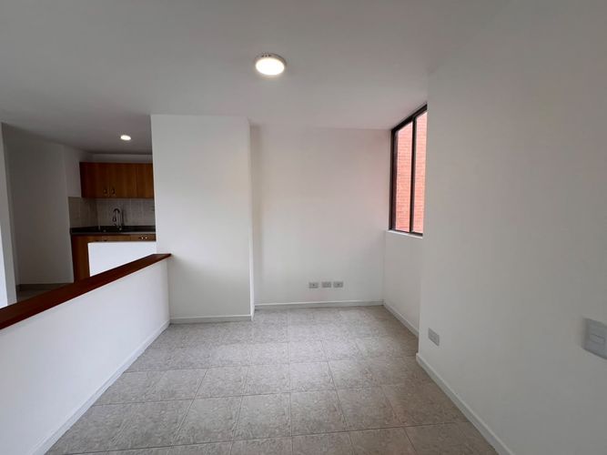 Apartamento de 3 alcobas en arriendo en El Poblado, Medellín, 86 m² · foto 7 de 17