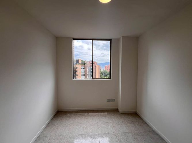 Apartamento de 3 alcobas en arriendo en El Poblado, Medellín, 86 m² · foto 9 de 17