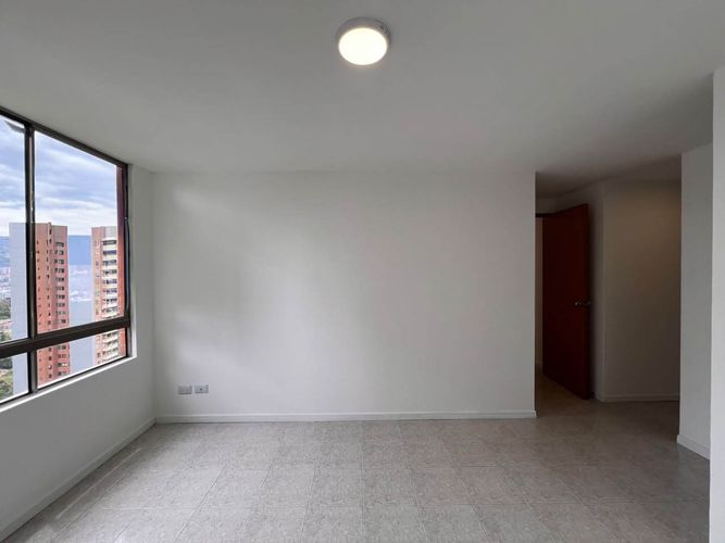 Apartamento de 3 alcobas en arriendo en El Poblado, Medellín, 86 m² · foto 11 de 17