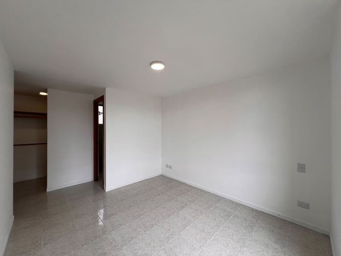 Apartamento de 3 alcobas en arriendo en El Poblado, Medellín, 86 m² · foto 12 de 17
