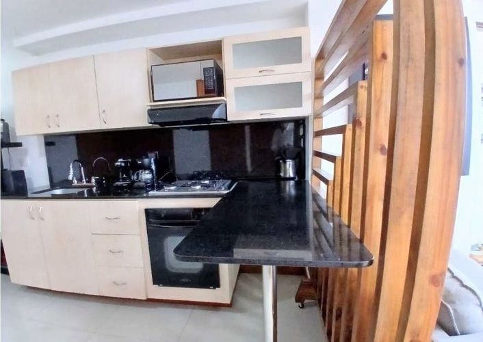 Apartamento de 1 alcoba en venta en La Frontera, Medellín, 65 m² · foto 2 de 14