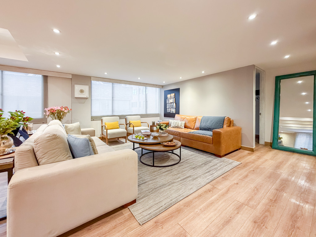 Apartamento en venta en Chico, Bogotá · foto 2 de 24