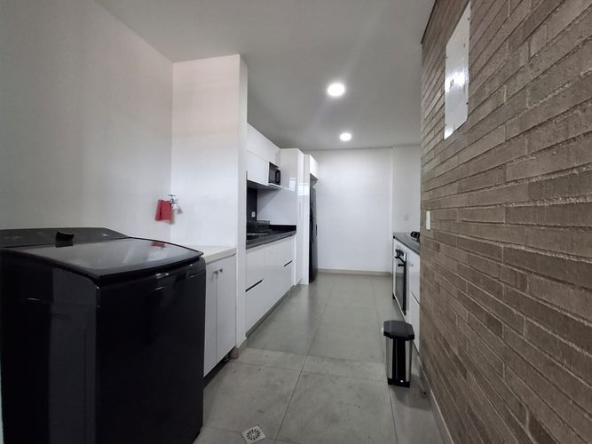 Apartamento de 3 alcobas en venta en El Velódromo, Medellín, 102 m² · foto 6 de 19