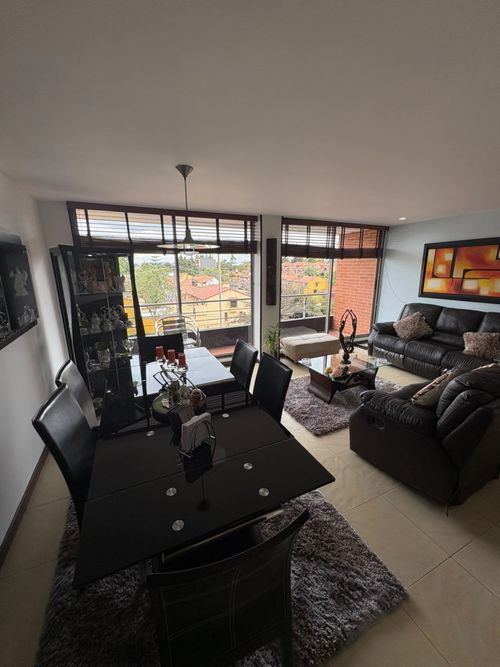 Apartamento de 3 alcobas en venta en Balcones Del Salitre, Bogotá, 106 m² · foto 2 de 24