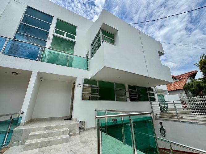 Casa de 3 alcobas en venta en Villa Santos, Barranquilla, 215 m² · foto 2 de 24