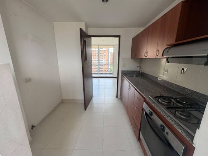 Apartamento de 3 alcobas en arriendo en Loma De Los Bernal, Bogotá, 83 m² · foto 4 de 22