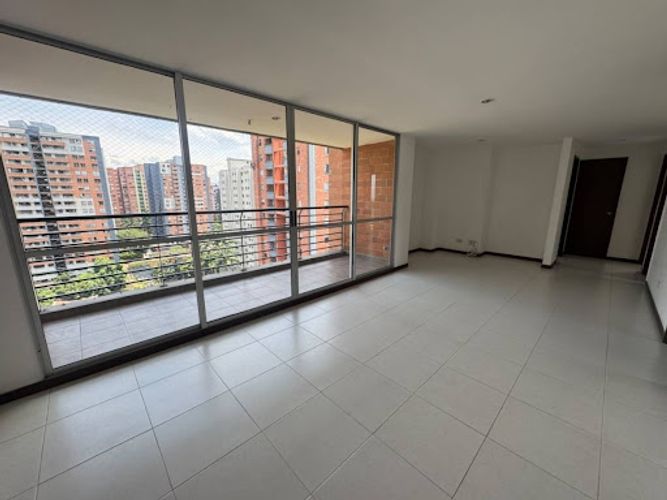 Apartamento de 3 alcobas en arriendo en Loma De Los Bernal, Bogotá, 83 m² · foto 5 de 22