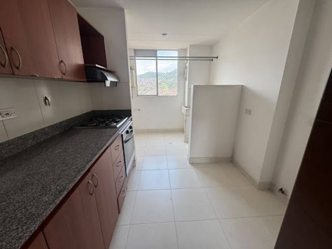 Apartamento de 3 alcobas en arriendo en Loma De Los Bernal, Bogotá, 83 m² · foto 6 de 22