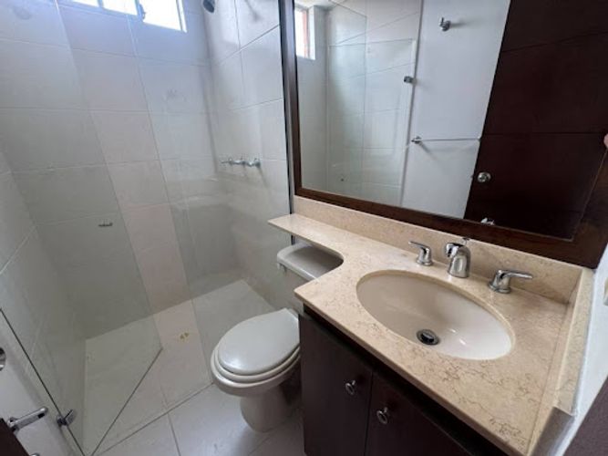 Apartamento de 3 alcobas en arriendo en Loma De Los Bernal, Bogotá, 83 m² · foto 11 de 22