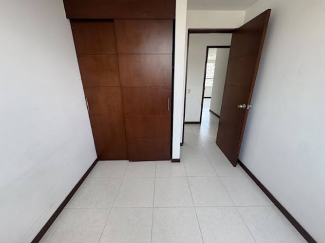 Apartamento de 3 alcobas en arriendo en Loma De Los Bernal, Bogotá, 83 m² · foto 17 de 22