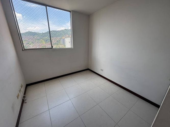 Apartamento de 3 alcobas en arriendo en Loma De Los Bernal, Bogotá, 83 m² · foto 18 de 22