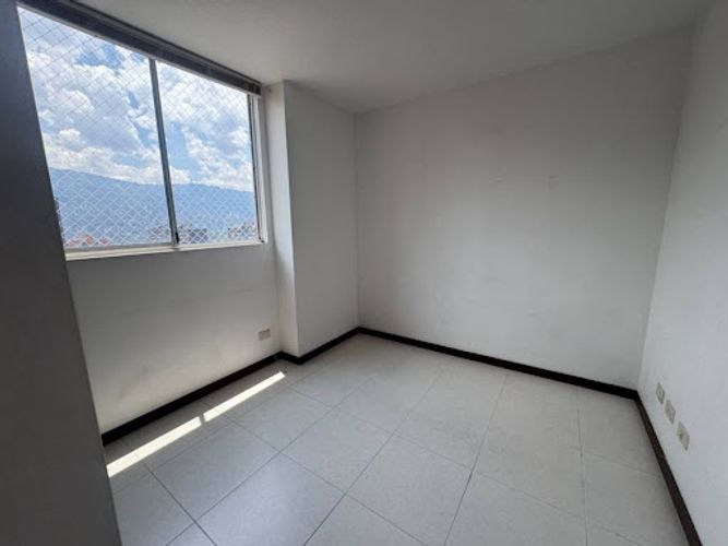 Apartamento de 3 alcobas en arriendo en Loma De Los Bernal, Bogotá, 83 m² · foto 19 de 22