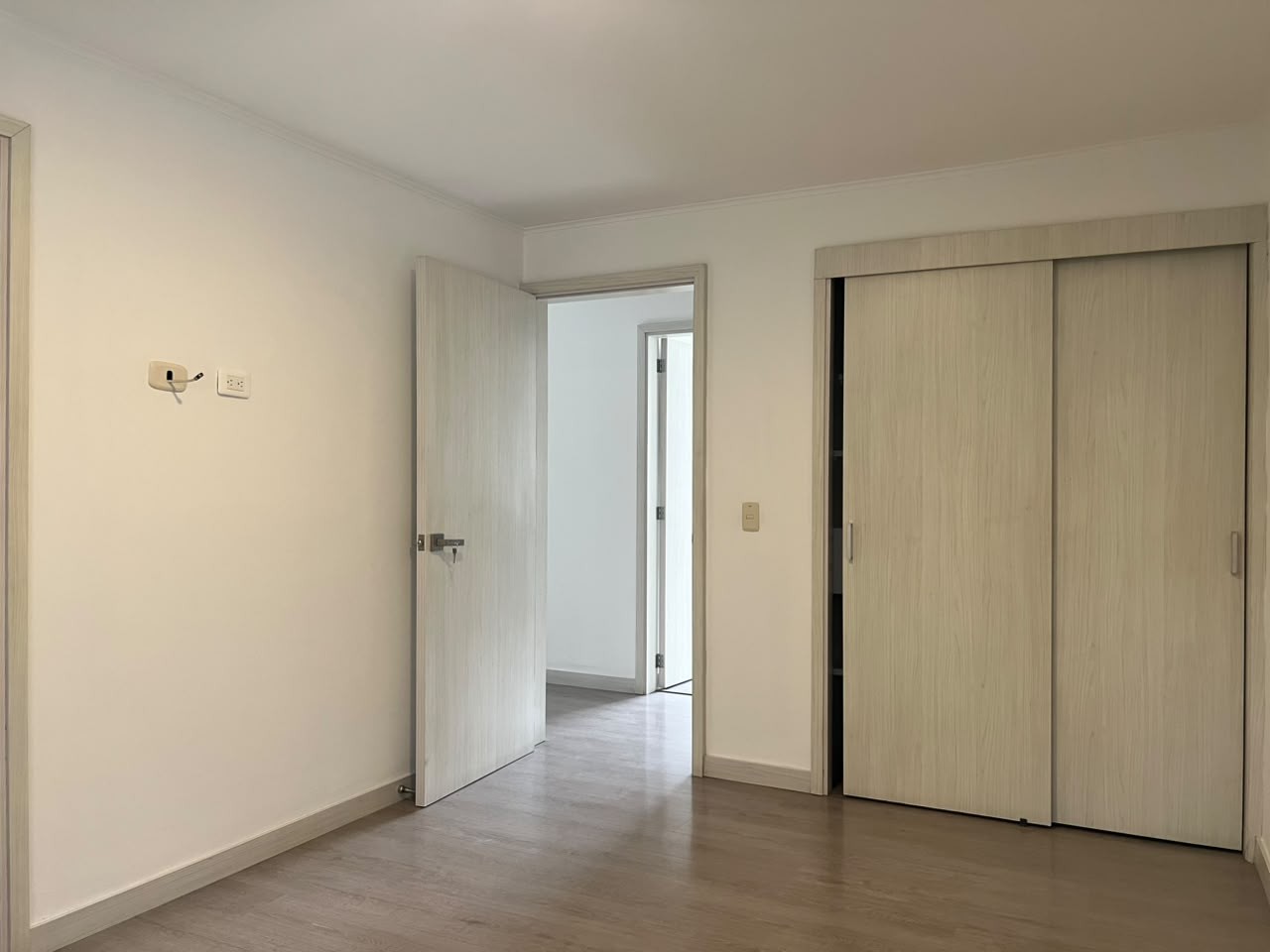 Apartamento en venta en Loma Benedictinos, Medellín · foto 15 de 18