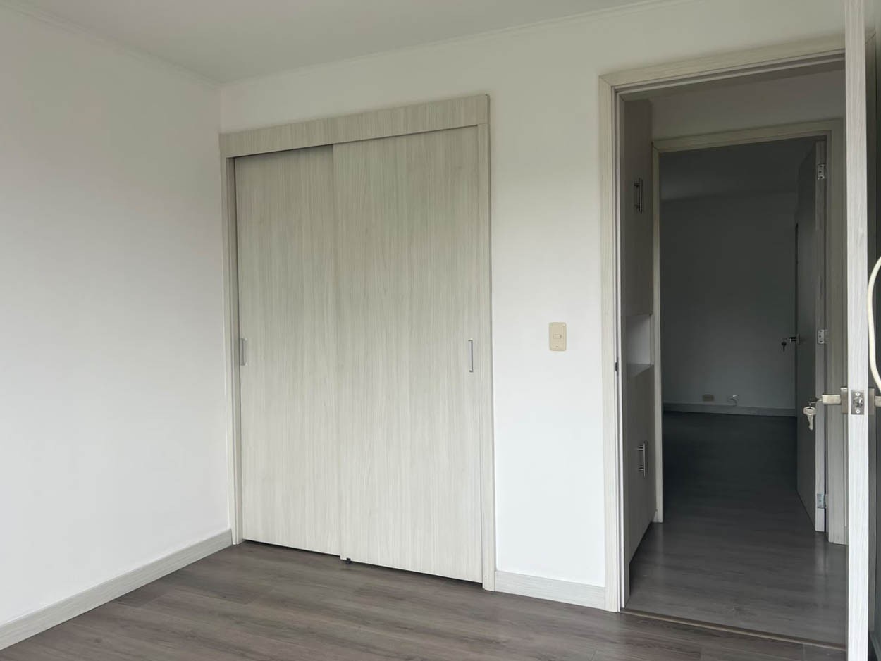 Apartamento en venta en Loma Benedictinos, Medellín · foto 13 de 18
