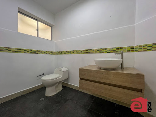 Casa en arriendo en La Magnolia, Envigado · foto 12 de 13