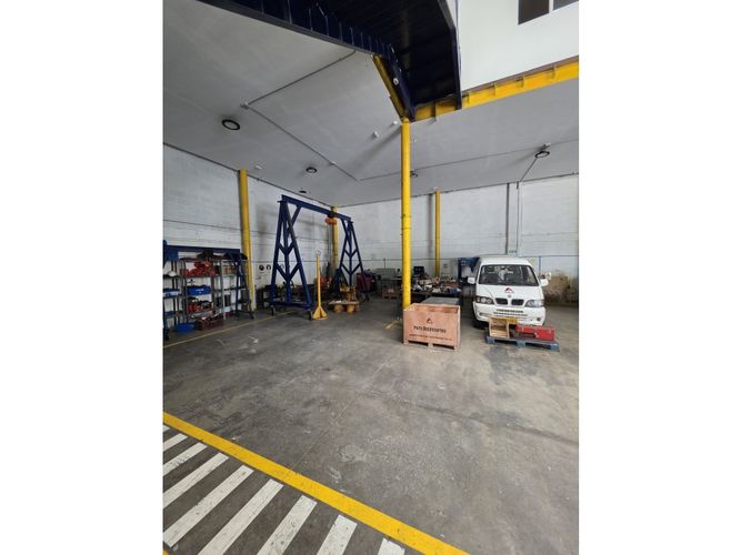 Bodega en arriendo en Entreamigos, Sabaneta, 920 m² · foto 4 de 12