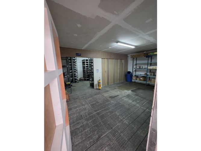 Bodega en arriendo en Entreamigos, Sabaneta, 920 m² · foto 8 de 12
