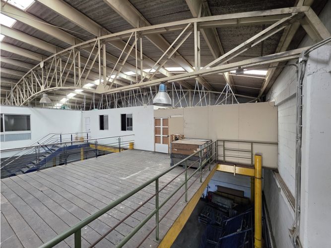 Bodega en arriendo en Entreamigos, Sabaneta, 920 m² · foto 10 de 12