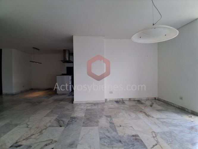 Apartamento de 3 alcobas en arriendo en Conquistadores, Medellín, 110 m² · foto 2 de 24