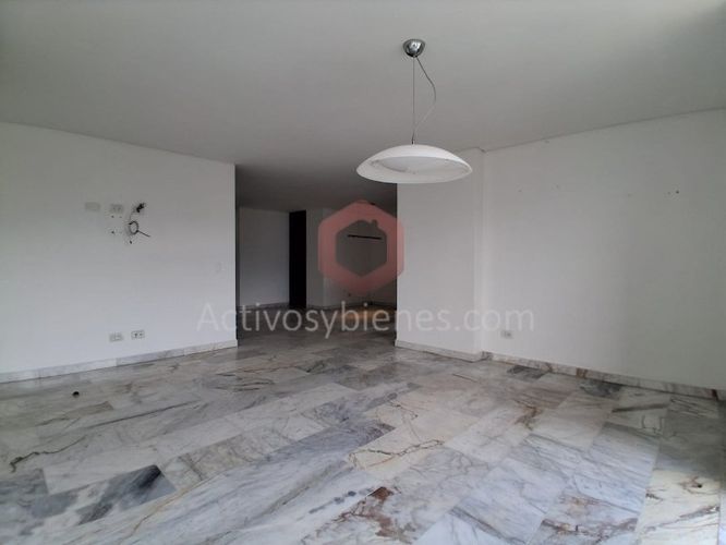 Apartamento de 3 alcobas en arriendo en Conquistadores, Medellín, 110 m² · foto 3 de 24