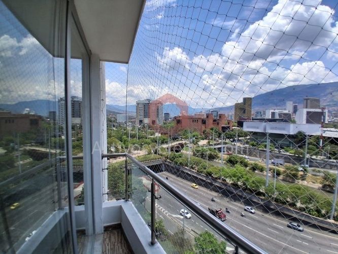 Apartamento de 3 alcobas en arriendo en Conquistadores, Medellín, 110 m² · foto 7 de 24