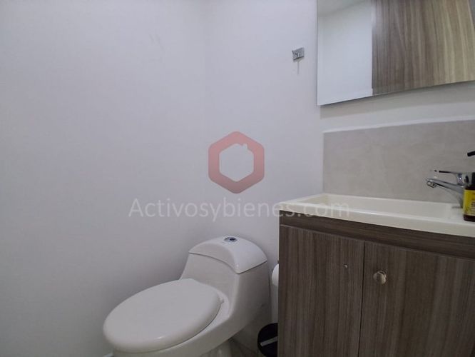 Apartamento de 3 alcobas en arriendo en Conquistadores, Medellín, 110 m² · foto 17 de 24