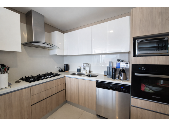 Apartamento de 3 alcobas en venta en San Jose De Bavaria, Bogotá, 148 m² · foto 8 de 24